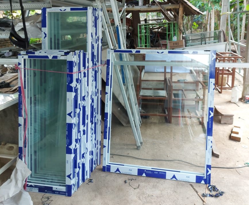 Jendela Kaca Aluminium